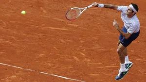 French Open Roger Federer Serve Wallpaper