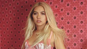 Fresh Hayley Kiyoko Wallpaper