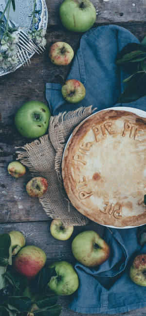 Freshly Baked Pie For Thanksgiving Iphone Wallpaper