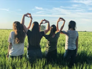 Friends Heart Wallpaper