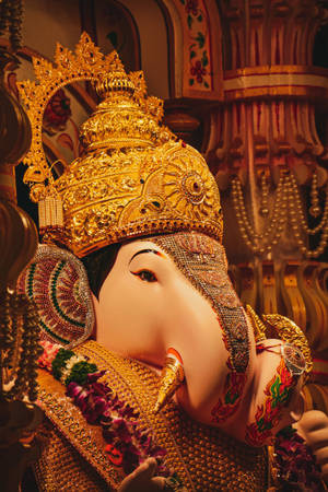 Ganesha With Gold Crown Wallpaper