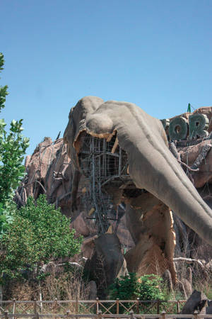 Giant Ruined Elephant Iphone Wallpaper