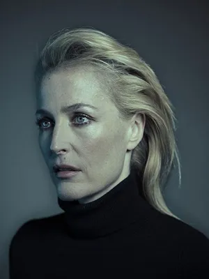 Gillian Anderson Portrait Wallpaper