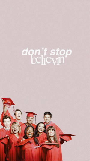 Glee Season Three Cast Celebrating Graduation Wallpaper