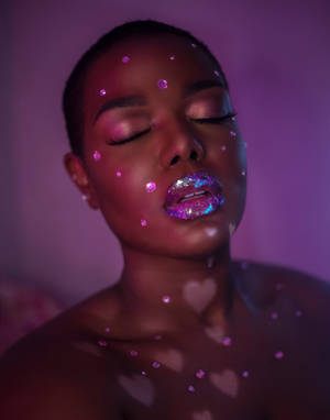 Glitter Lips Shoot Wallpaper