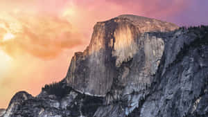 Glorious Yosemite National Park Cliff Macbook Default Wallpaper
