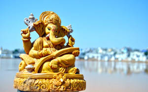 Gold Ganesh Statue In India Wallpaper