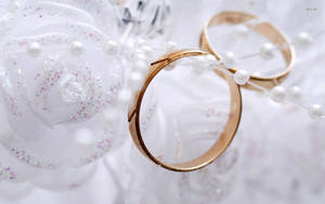 Gold Wedding Rings White Pearl Wallpaper