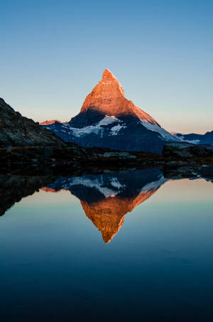 Golden Peak For Mountain Iphone Theme Wallpaper