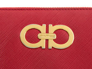 Golden Salvatore Ferragamo Emblem Wallpaper