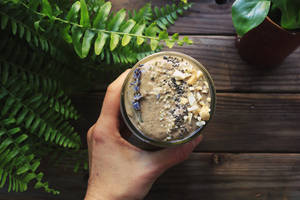 Good Health Smoothie With Nuts And Chia Seeds Wallpaper