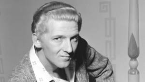 Grayscale Jerry Lee Lewis Leaning Forward Wallpaper