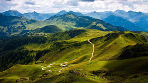 Green Mountain Road Wallpaper
