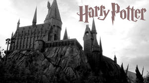 Greyscale Hogwarts Castle Harry Potter Desktop Wallpaper