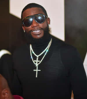 Gucci Mane Black Outfit Diamond Necklace Wallpaper
