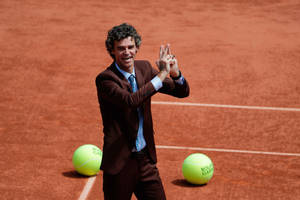 Gustavo Kuerten In A Suit Wallpaper