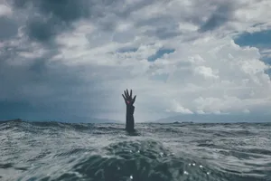 Hand Asking For Help Wallpaper
