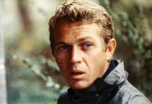 Handsome American Actor Steve Mcqueen Candid Shot Wallpaper