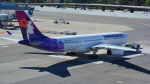 Hawaiian Airlines Plane On The Runway Wallpaper