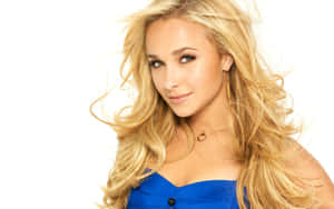 Hayden Panettiere Stunning Pose In A Photoshoot Wallpaper