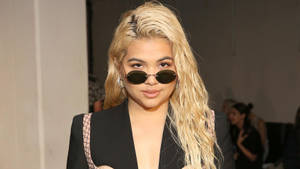 Hayley Kiyoko Sunglasses Wallpaper