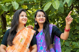 Hd Girls In Sari Wallpaper