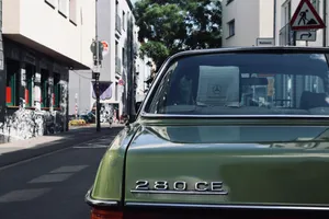 Hd Mercedes 280 Ce Wallpaper