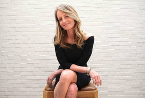 Helen Hunt Gorgeous Ways Wallpaper