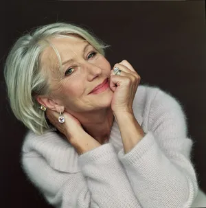 Helen Mirren Youthful Look Photography Wallpaper