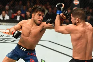 Henry Cejudo Versus Sergio Pettis Ufc 218 Wallpaper