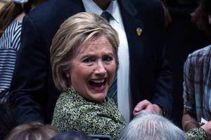 Hillary Clinton With Hilarious Expression Wallpaper