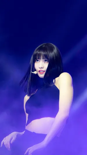 Download free Hirai Momo Heart Sign Wallpaper - MrWallpaper.com