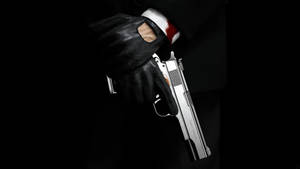 Hitman Full 4k Silver Gun Wallpaper