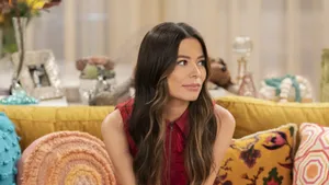 I Carly Reboot Carly Shay Living Room Glance Wallpaper