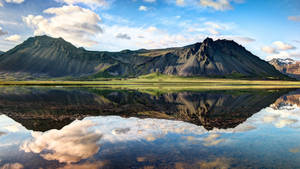 Iceland Majestic Rocky Mountain Wallpaper