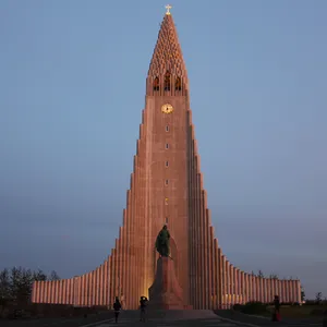 Iconic Feature Of Hallgrimskirkja Wallpaper