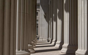 Iconic Mit Building With Historical Pillars Wallpaper