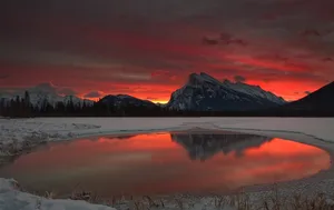 Image Majestic Mountain Vista Wallpaper