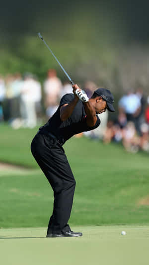 In Black Outfit Tiger Woods Iphone Wallpaper