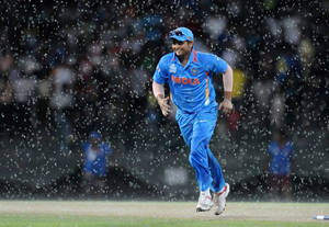 Indian Cricket Player Suresh Raina Wallpaper