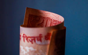 Indian Currency 20 Rolled Bill Wallpaper