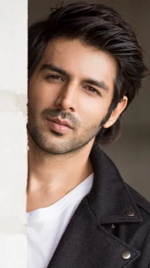 Indian Hero Hd Kartik Aaryan Wallpaper