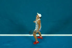 Intense Ashleigh Barty Yelling At The Sky Wallpaper
