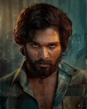 Intense Look Of Allu Arjun In Pushpa Film Wallpaper