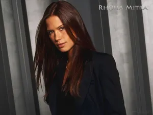Intense Rhona Mitra - A Fierce Expression. Wallpaper