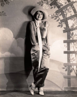 It Girl Clara Bow Wallpaper