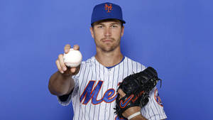 Jacob Degrom Showing Baseball Wallpaper