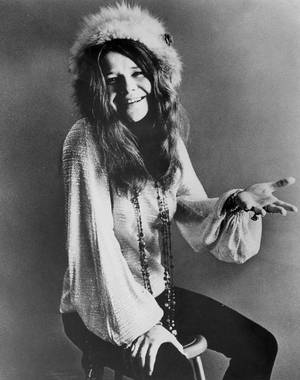 Janis Joplin In Classic Studio Photoshoot Wallpaper