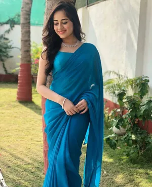 Jannat Zubair, Stunning In A Ravishing Gown Wallpaper