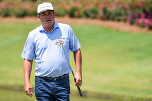 Jason Dufner Walking In The Field Wallpaper